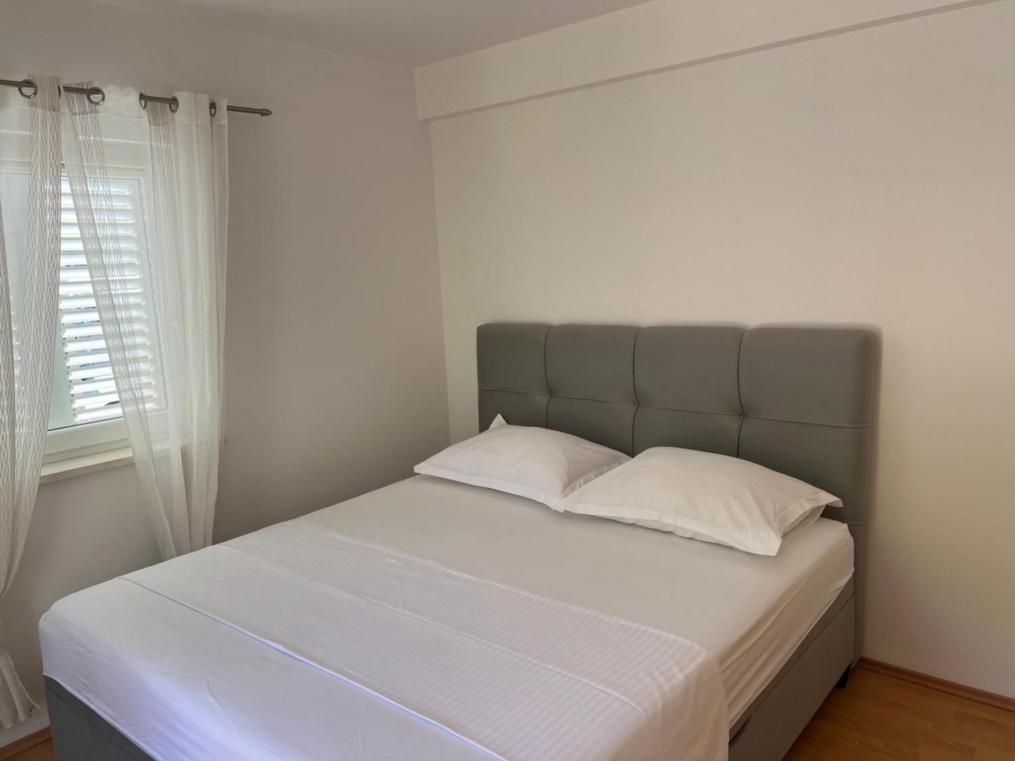 Ana Exclusive Apartments Jelsa  Buitenkant foto